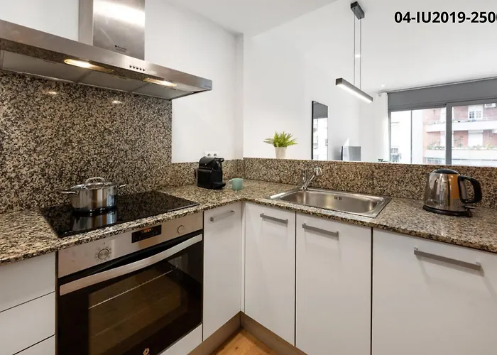 4266 - Ab Les Corts V Barcelona